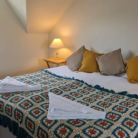 Unwind At Hilltop Farm With Valley Views *