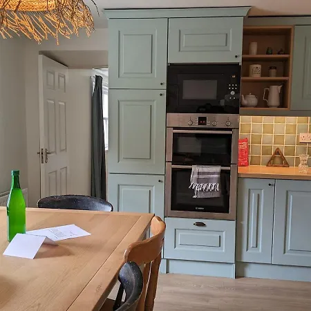 Nyaraló Unwind At Hilltop Farm With Valley Views Cappoquin