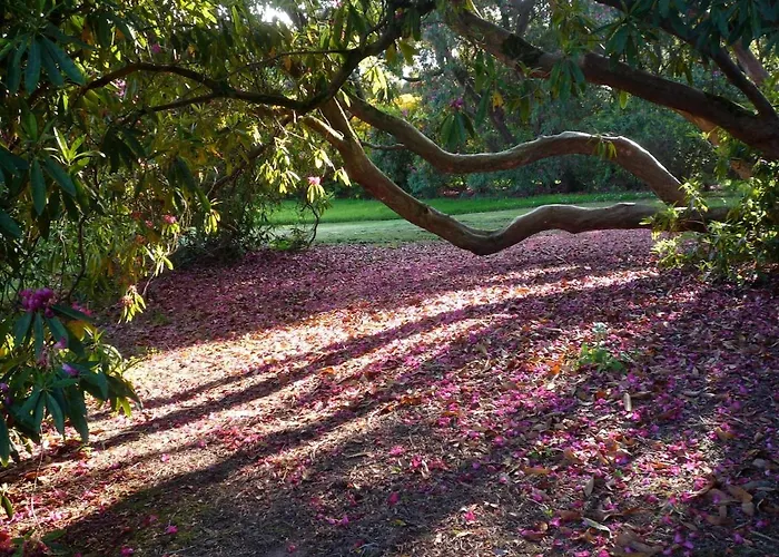 Unwind At Hilltop Farm With Valley Views *