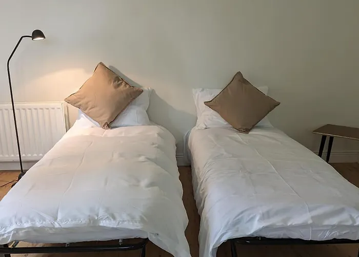 Unwind At Hilltop Farm With Valley Views *